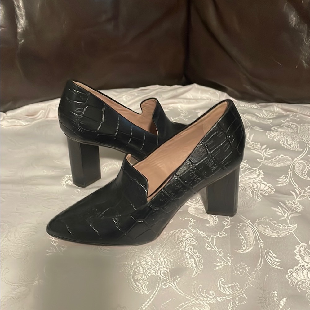 Black leather  Block Heel Pumps